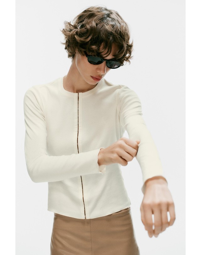 자라 자라 메탈 후크 라운드넥 코튼 탑 5584/809/251 OYSTER-WHITE 아이보리 착용컷