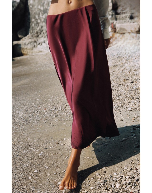 자라 자라 새틴 크로스 랩 미디 스커트 8048/581/681 BURGUNDY 레드 착용컷