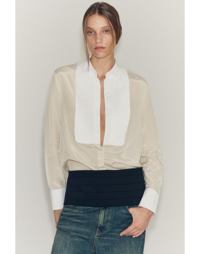 자라 자라 배색 플리츠 빕 긴팔 셔츠 1363/209/714 BEIGE / GREEN 베이지 착용컷