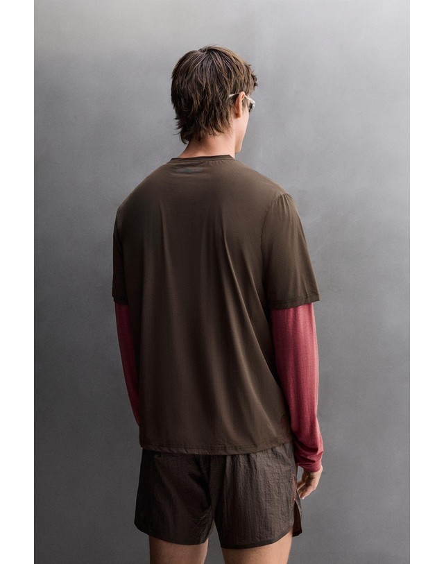 자라 자라 퀵드라이 반팔 러닝 티셔츠 4387/311/700 BROWN 브라운 착용컷