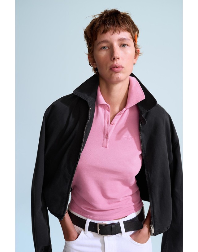 자라 자라 0FR. PARIS X ZARA 레귤러핏 자수 반팔 폴로 티셔츠 0085/142/620 PINK 핑크 착용컷