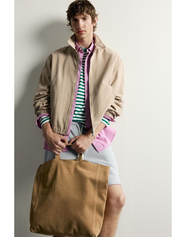 자라 자라 0FR. PARIS X ZARA 스플릿 스웨이드 레더 토트백 3319/820/107 SAND BROWN 베이지 착용컷
