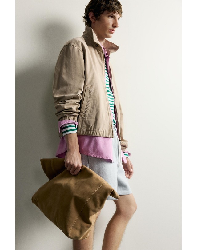 자라 자라 0FR. PARIS X ZARA 스플릿 스웨이드 레더 토트백 3319/820/107 SAND BROWN 베이지 착용컷