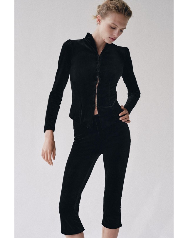 자라 자라 슬림핏 벨벳 퍼프 소매 자켓 5070/491/800 BLACK 블랙 착용컷