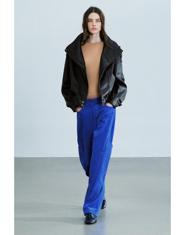 자라 자라 코듀로이 포켓 와이드 팬츠 2024/083/420 BLUISH 블루 착용컷