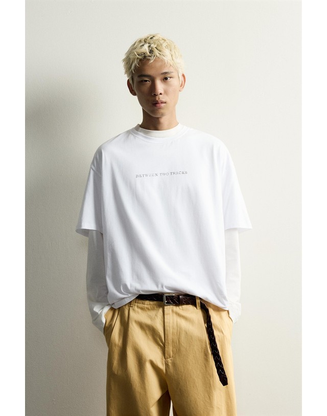 자라 자라 릴렉스핏 프린트 패치 반팔 티셔츠 4374/331/250 WHITE 화이트 착용컷