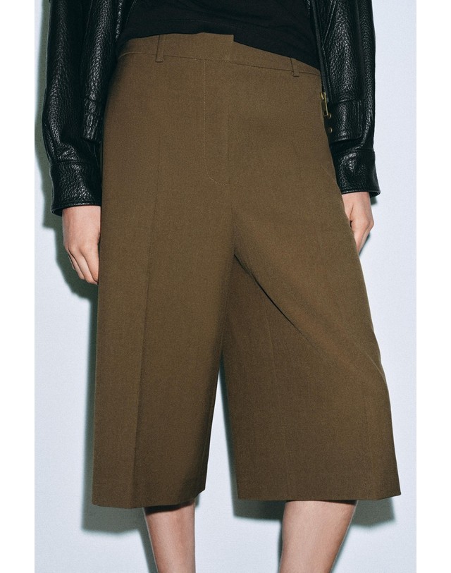 자라 자라 울 혼방 버뮤다 팬츠 5344/270/505 KHAKI 카키 착용컷