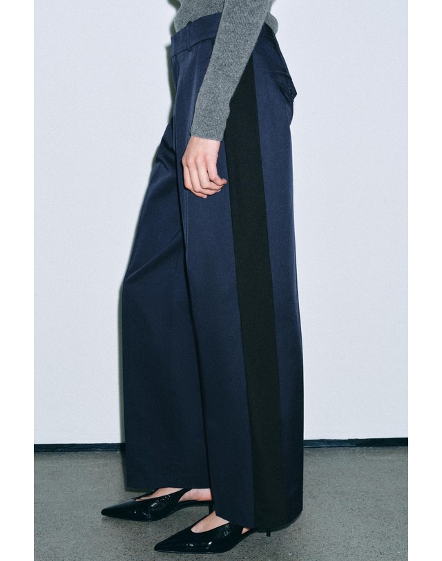 자라 자라 사이드 테이핑 슬랙스 팬츠 5247/248/401 NAVY BLUE 네이비 착용컷