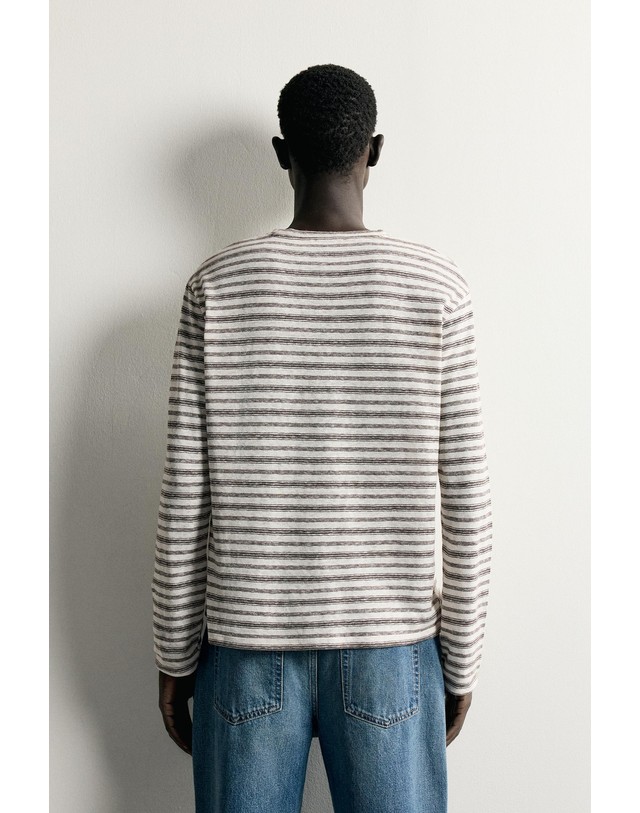 자라 자라 스트라이프 릴렉스핏 긴팔 티셔츠 4805/339/104 STRIPED 멀티컬러 착용컷