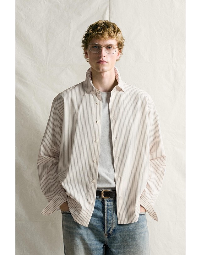 자라 자라 스트라이프 레귤러핏 긴팔 셔츠 1103/739/721 LIGHT BEIGE 아이보리 착용컷