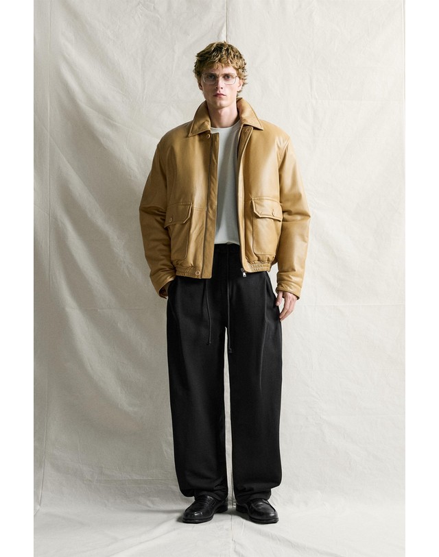자라 자라 릴렉스핏 패딩 나파 레더 자켓 4416/276/703 OCHRE 카키 착용컷