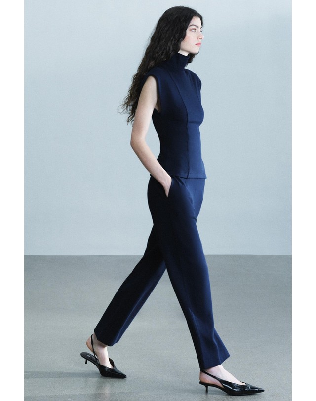 자라 자라 플리츠 와이드 니트 팬츠 2335/657/422 DARK NAVY 네이비 착용컷