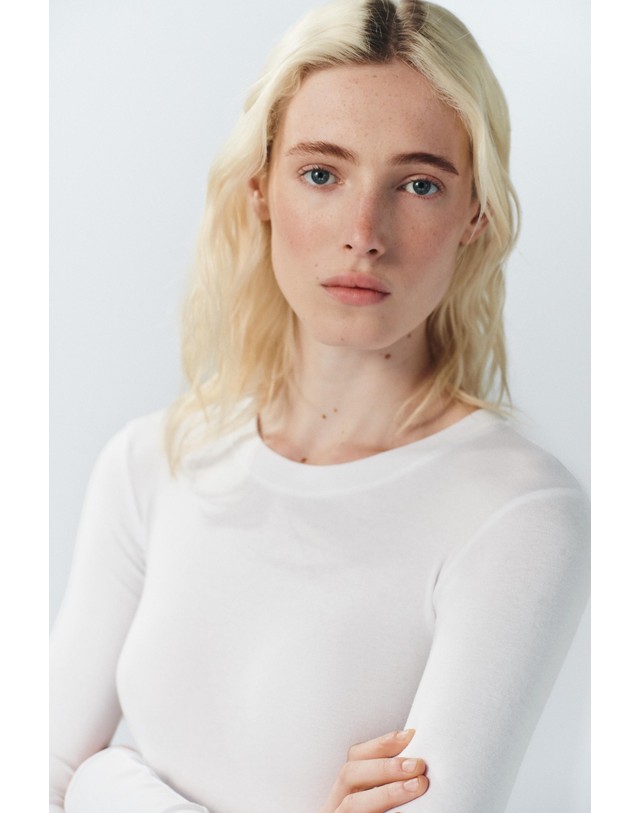 자라 자라 라운드넥 긴소매 바디수트 3641/855/250 WHITE 화이트 착용컷