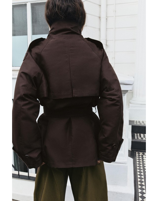 자라 자라 하이넥 벨트 숏 트렌치 코트 3046/318/700 BROWN 초콜릿 착용컷