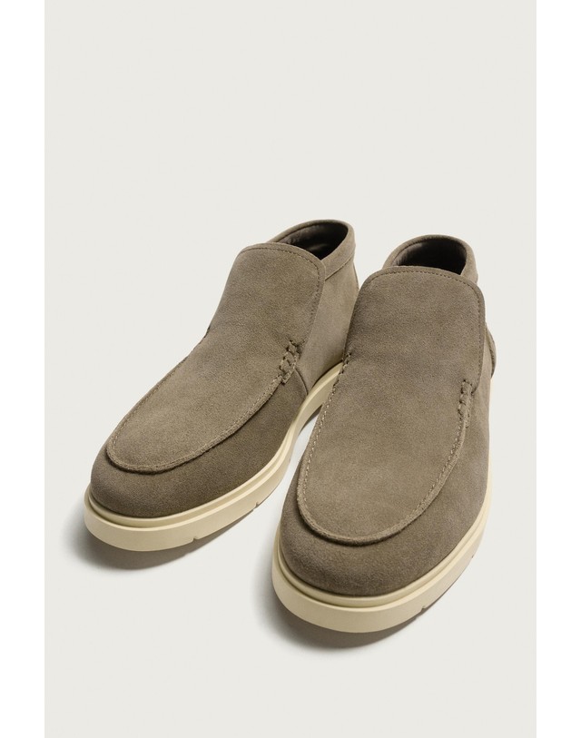 자라 자라 스웨이드 모크토 캐주얼 앵클부츠 2041/820/131 TAUPE GREY 카키 착용컷