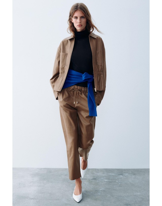 자라 자라 스웨이드 이펙트 밴딩 와이드 팬츠 4387/282/737 BROWN / TAUPE 초콜릿 착용컷