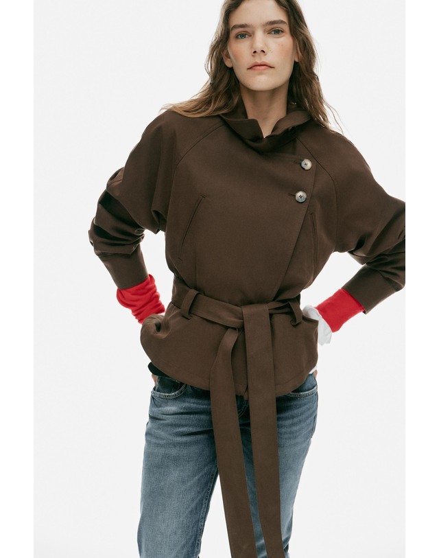 자라 자라 더블브레스트 숏 트렌치 재킷 5063/714/700 BROWN 초콜릿 착용컷