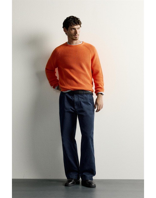 자라 자라 레귤러핏 라운드넥 펄 니트 스웨터 9598/327/614 BURNT ORANGE 오렌지 착용컷