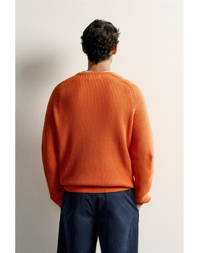자라 자라 레귤러핏 라운드넥 펄 니트 스웨터 9598/327/614 BURNT ORANGE 오렌지 착용컷