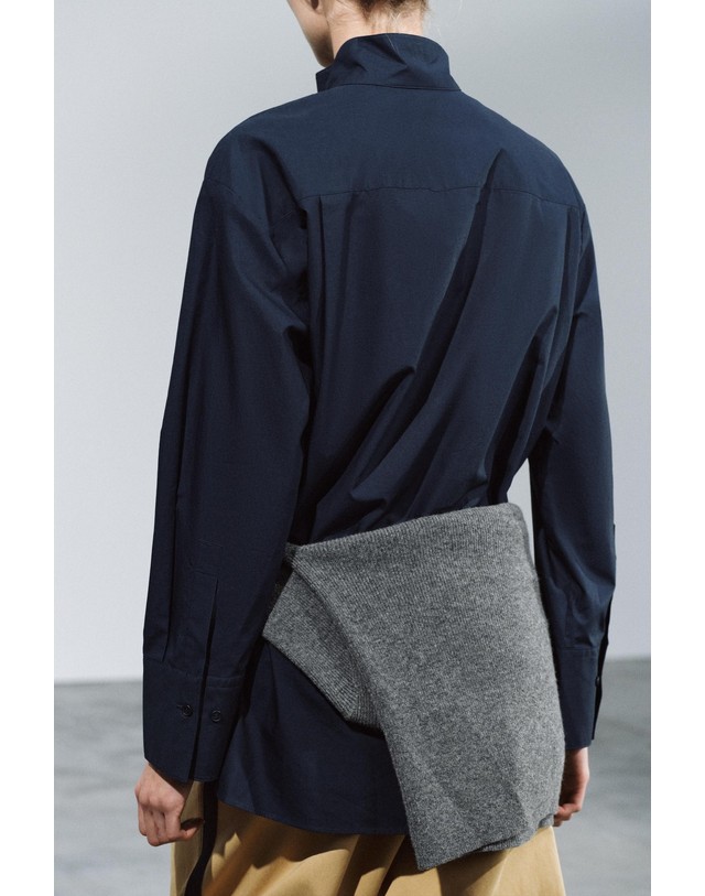 자라 자라 하이넥 오버핏 코튼 긴팔 셔츠 4786/271/401 NAVY BLUE 네이비 착용컷