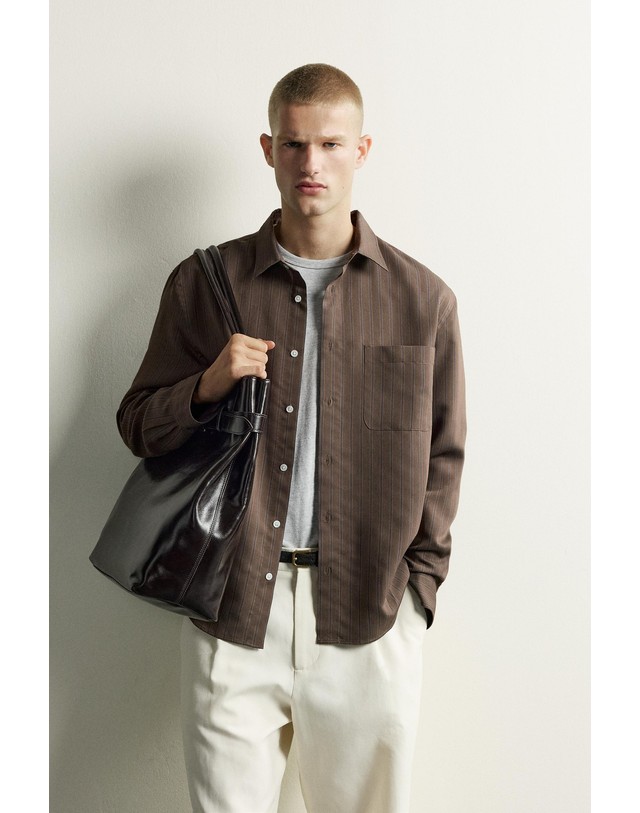 자라 자라 스트라이프 릴렉스핏 긴팔 셔츠 3980/318/716 DARK BROWN 초콜릿 착용컷