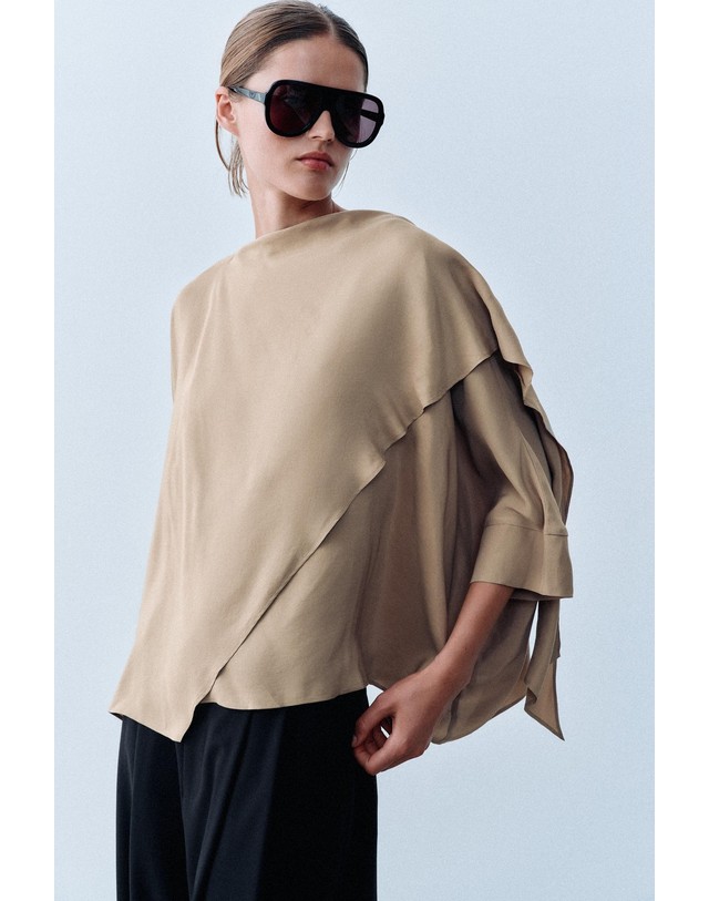 자라 자라 케이프 카라 플루이드 블라우스 5029/204/832 TAUPE GREY 베이지 착용컷