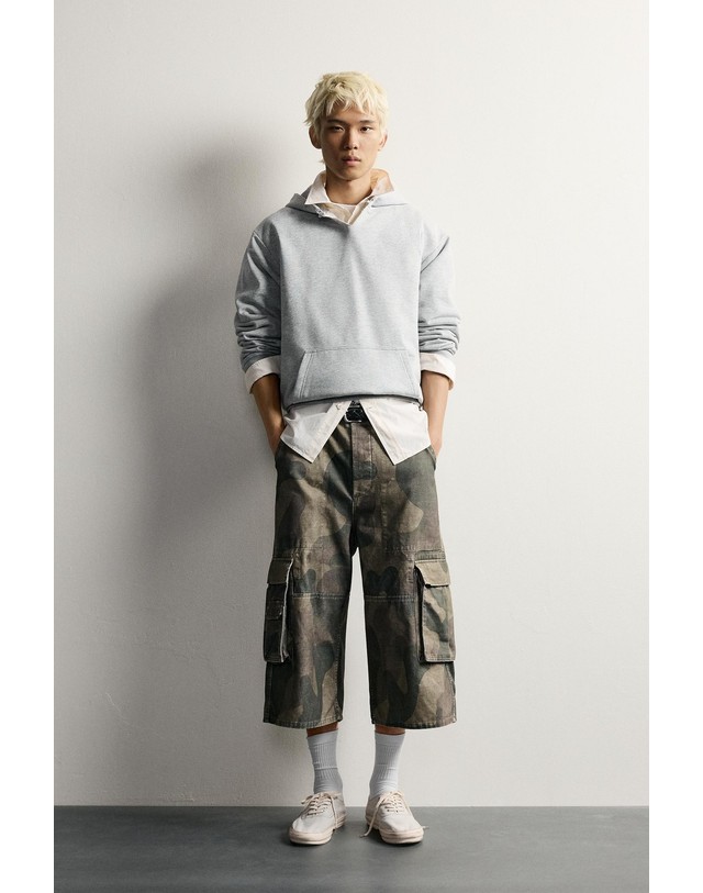 자라 자라 카모 프린트 카고 버뮤다 팬츠 6688/302/505 KHAKI 카키 착용컷