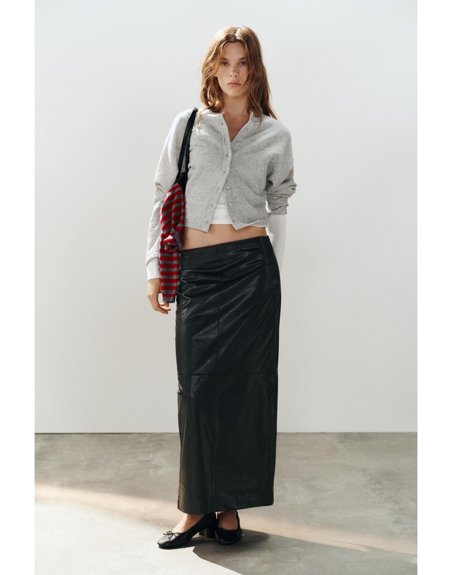 자라 자라 레더 이펙트 롱 스커트 4391/542/800 BLACK 블랙 착용컷