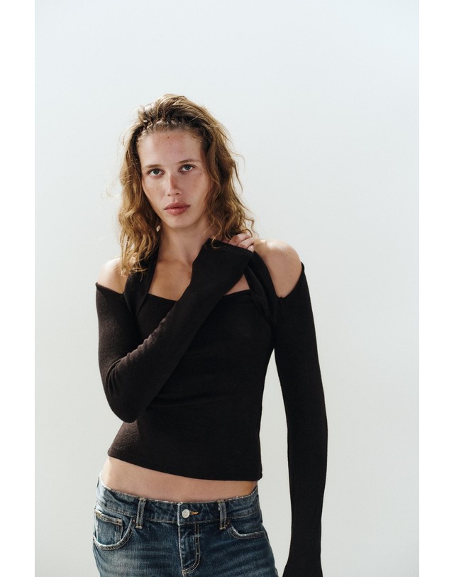 자라 자라 홀터넥 더블 레이어 긴팔 탑 5063/845/800 BLACK 그레이 착용컷