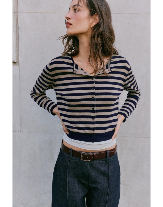 자라 자라 스트라이프 라운드넥 파인 니트 가디건 4192/116/104 STRIPED 멀티컬러 착용컷