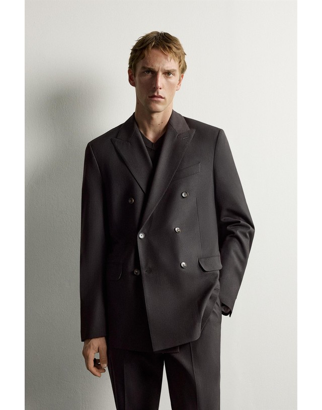 자라 자라 스트라이프 더블브레스트 블레이저 1040/749/716 DARK BROWN 초콜릿 착용컷