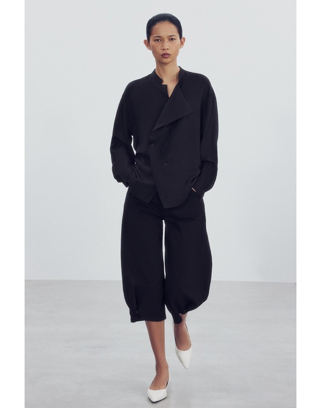 자라 자라 비대칭 랩 긴팔 셔츠 9479/255/800 BLACK 블랙 착용컷