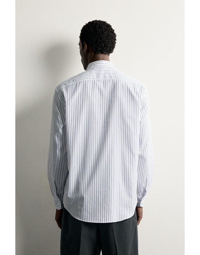 자라 자라 스트라이프 레귤러핏 긴팔 셔츠 7545/333/104 STRIPED 멀티컬러 착용컷