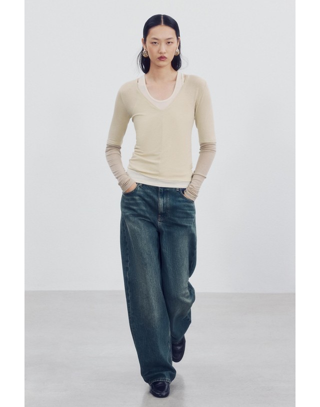 자라 자라 트리플 레이어드 긴팔 티셔츠 3641/709/075 ECRU / BEIGE 베이지 착용컷