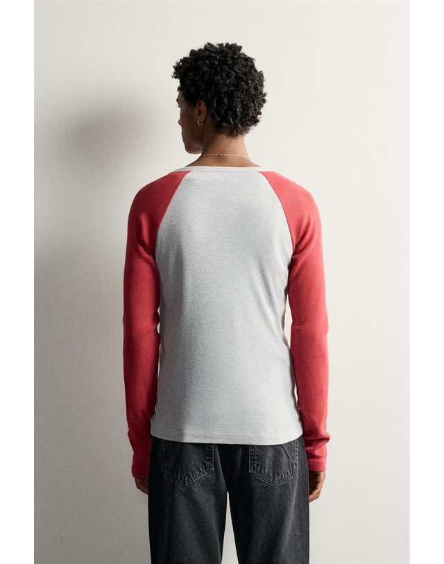자라 자라 컬러블록 슬림핏 헨리넥 긴팔 티셔츠 3992/333/803 GREY MARL 멀티컬러 착용컷