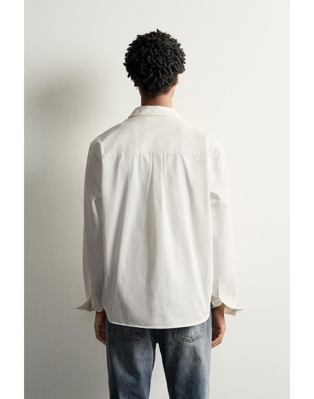 자라 자라 릴렉스핏 플랩 포켓 코튼 셔츠 4391/804/250 WHITE 화이트 착용컷