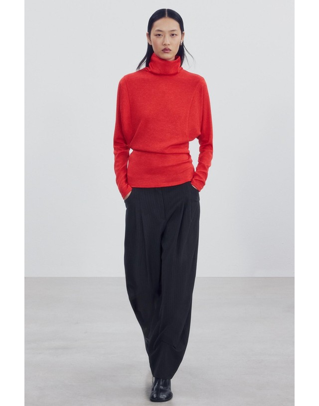 자라 자라 하이넥 배트윙 긴팔 티셔츠 5070/624/665 BURGANDY MARS 레드 착용컷