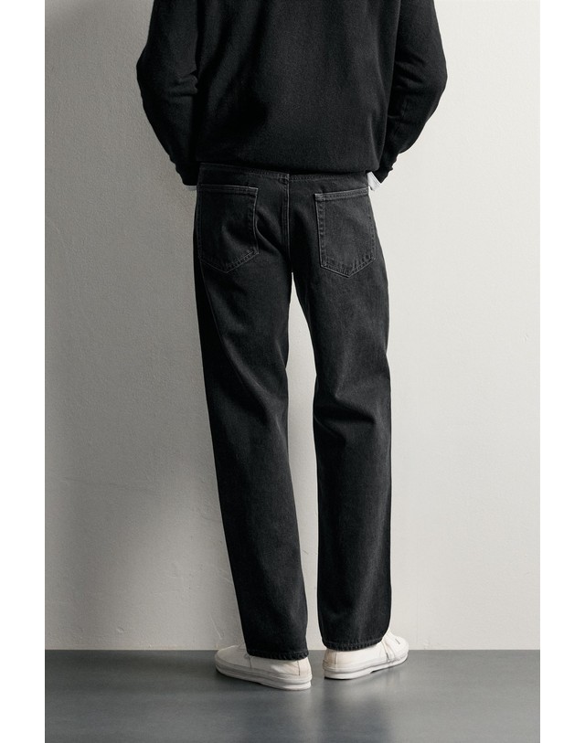 자라 자라 루즈핏 스트레이트 블랙 진 5585/341/800 BLACK 네이비 착용컷