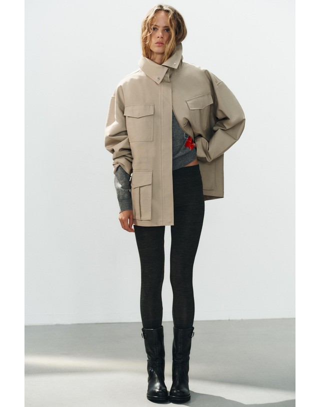 자라 자라 오버핏 하이넥 멀티포켓 자켓 5854/722/710 BEIGE 베이지 착용컷