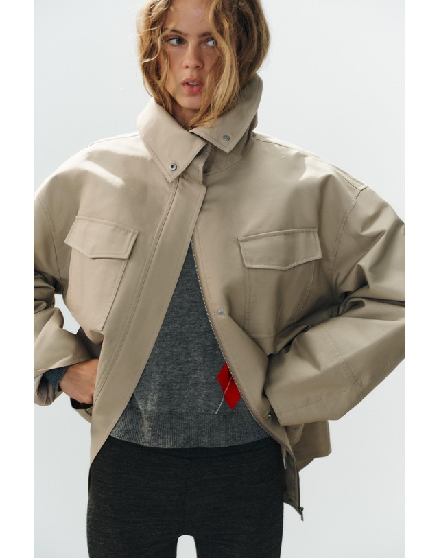 자라 자라 오버핏 하이넥 멀티포켓 자켓 5854/722/710 BEIGE 베이지 착용컷