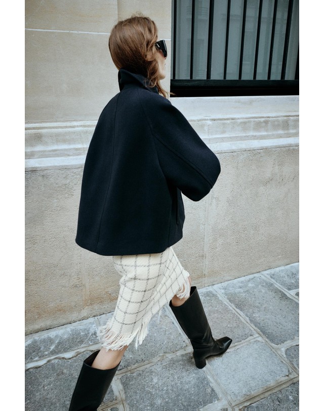 자라 자라 더블브레스트 숏 코트 3046/353/401 NAVY BLUE 네이비 착용컷