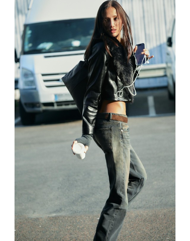 자라 자라 인조 가죽 퍼 칼라 크롭 자켓 4391/704/800 BLACK 블랙 착용컷
