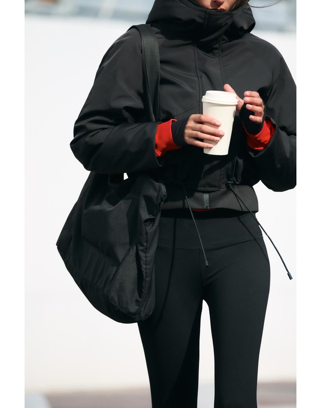 자라 자라 테크니컬 패딩 후드 자켓 1255/713/800 BLACK 블랙 착용컷