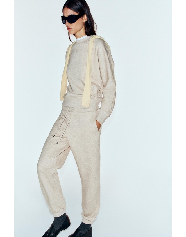 자라 자라 베이직 기모 조거 팬츠 3199/637/720 BEIGE MARL 베이지 착용컷