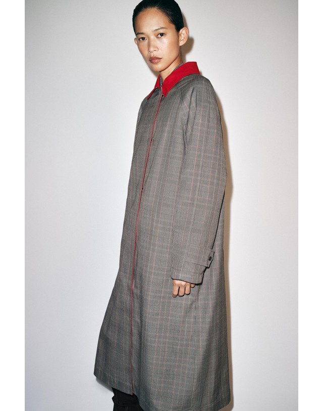자라 자라 리버서블 롱 트렌치 코트 3811/271/600 RED 멀티컬러 착용컷