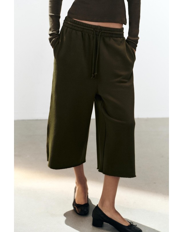 자라 자라 롱 와이드 플러시 버뮤다 팬츠 4174/831/505 KHAKI 카키 착용컷