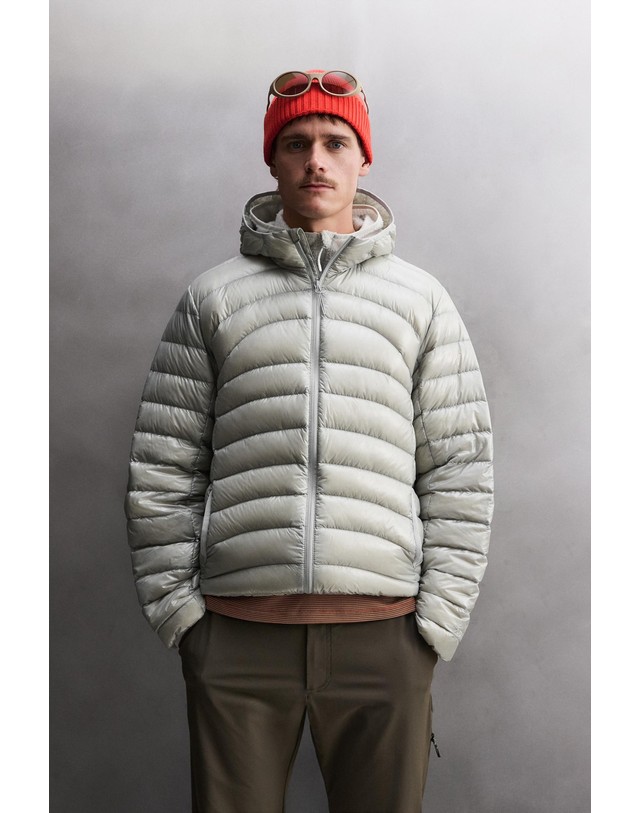 자라 자라 테크니컬 후드 다운 숏 패딩 자켓 3286/327/811 LIGHT GREY 그레이 착용컷