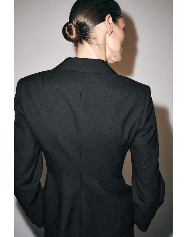 자라 자라 테일러드 크롭 블레이저 3736/260/800 BLACK 블랙 착용컷