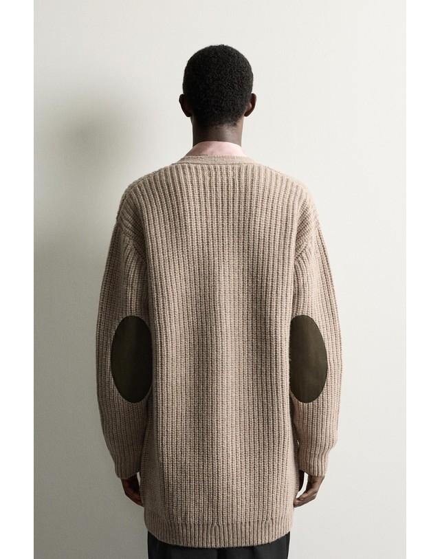 자라 자라 엘보 패치 브이넥 울 가디건 2893/339/710 BEIGE 멀티컬러 착용컷