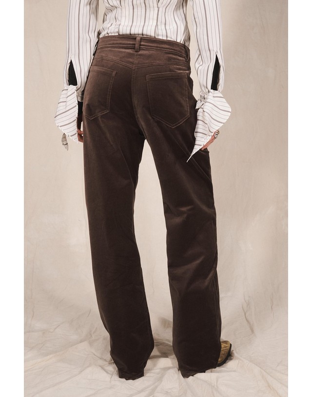 자라 자라 한정판 벨벳 와이드 팬츠 5854/905/528 DARK OLIVE 초콜릿 착용컷